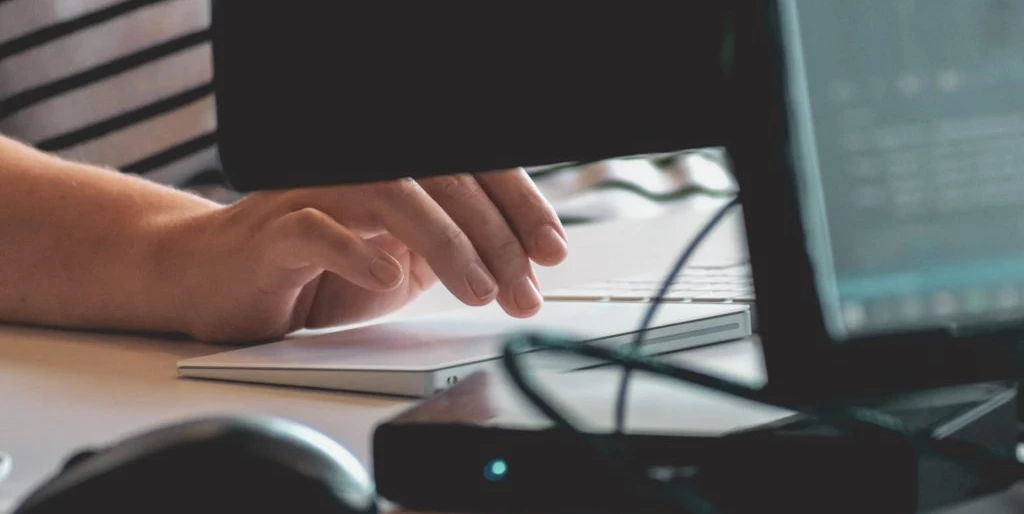 https://cms.pracuj.pl/content/uploads/2023/10/sigmund-TlFw-WoI8_w-unsplash-1024x683.jpg