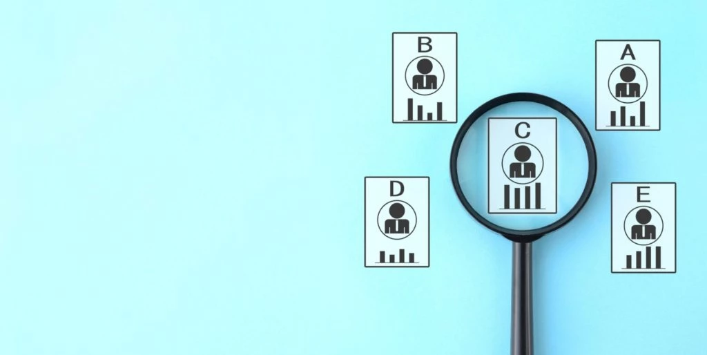 https://cms.pracuj.pl/content/uploads/2026/04/Headhunting-IT-nie-dziala_-Alternatywne-strategie-pozyskiwania-kandydatow-2-1024x576.jpg